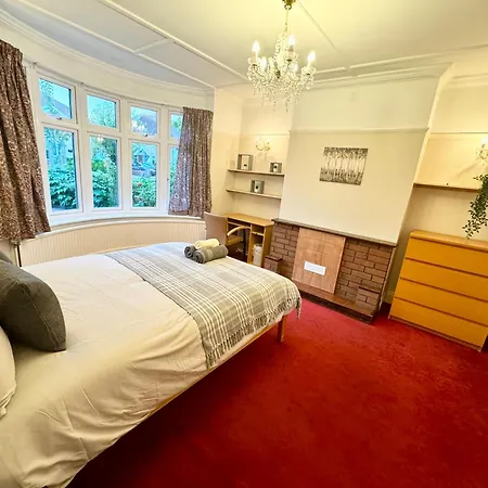 Comfortable Near Southmead Проживание в семье Бристоль
