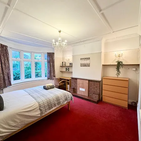 Проживание в семье Comfortable Near Southmead Бристоль